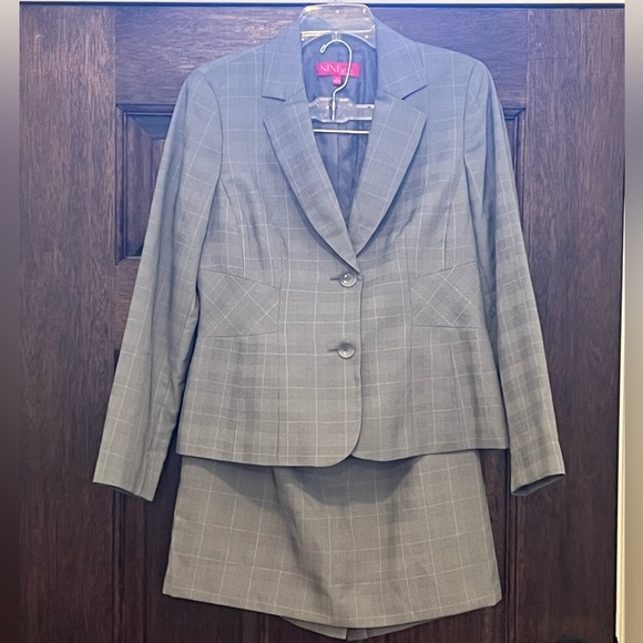 Nine & Co. Jackets & Blazers - Nine & Co. Gray Checkered Suit Set